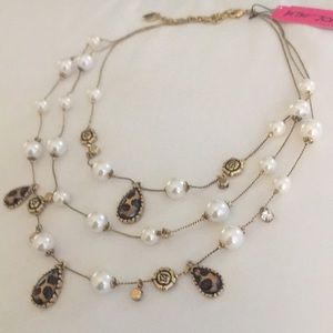 NWT Betsy Johnson Three Strand Necklace. (A-26)
